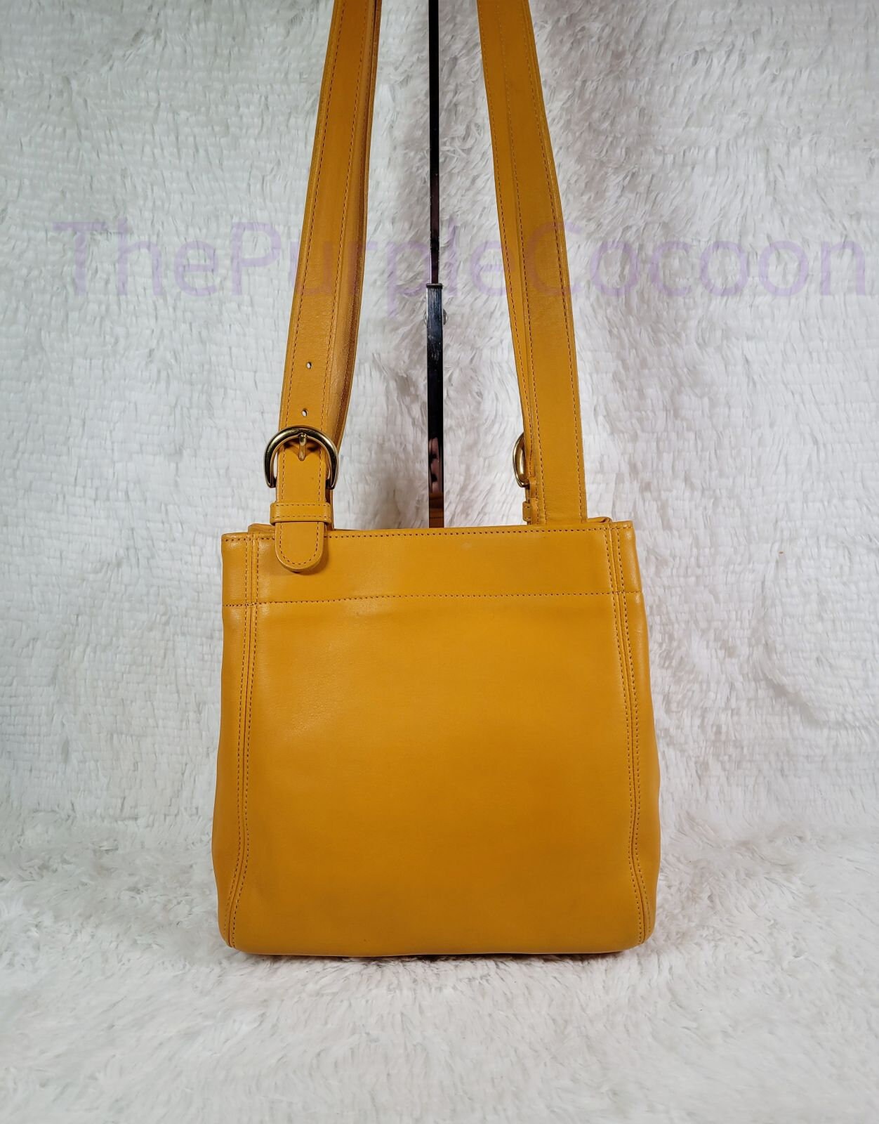 Coach purse with buckle hotsell