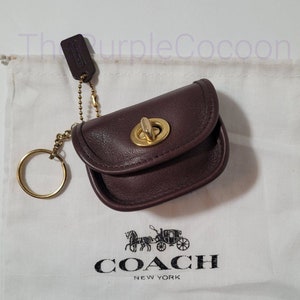 小物 Old Coach City Key Fob Turn Rock Lime Little before and after of this lovely Vintage Coach City