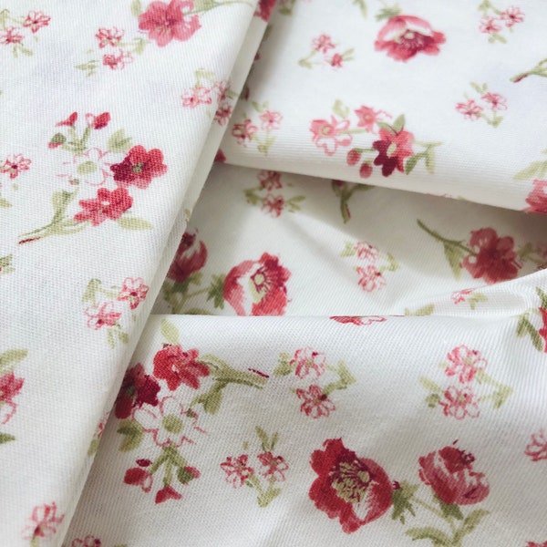 floral pattern,100% cotton fabric by yard,ship from usa, quilt,pillow cases,bed sheets,clothes,garments,face masks and sewing supplies.