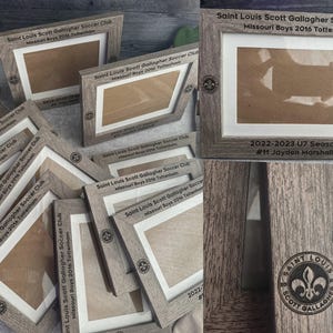 Cornici personalizzate con logo di squadra sportiva in grandi quantità - Regalo inciso per allenatore, squadra e giocatori - Calcio, football americano, grigio, biondo, marrone, bianco