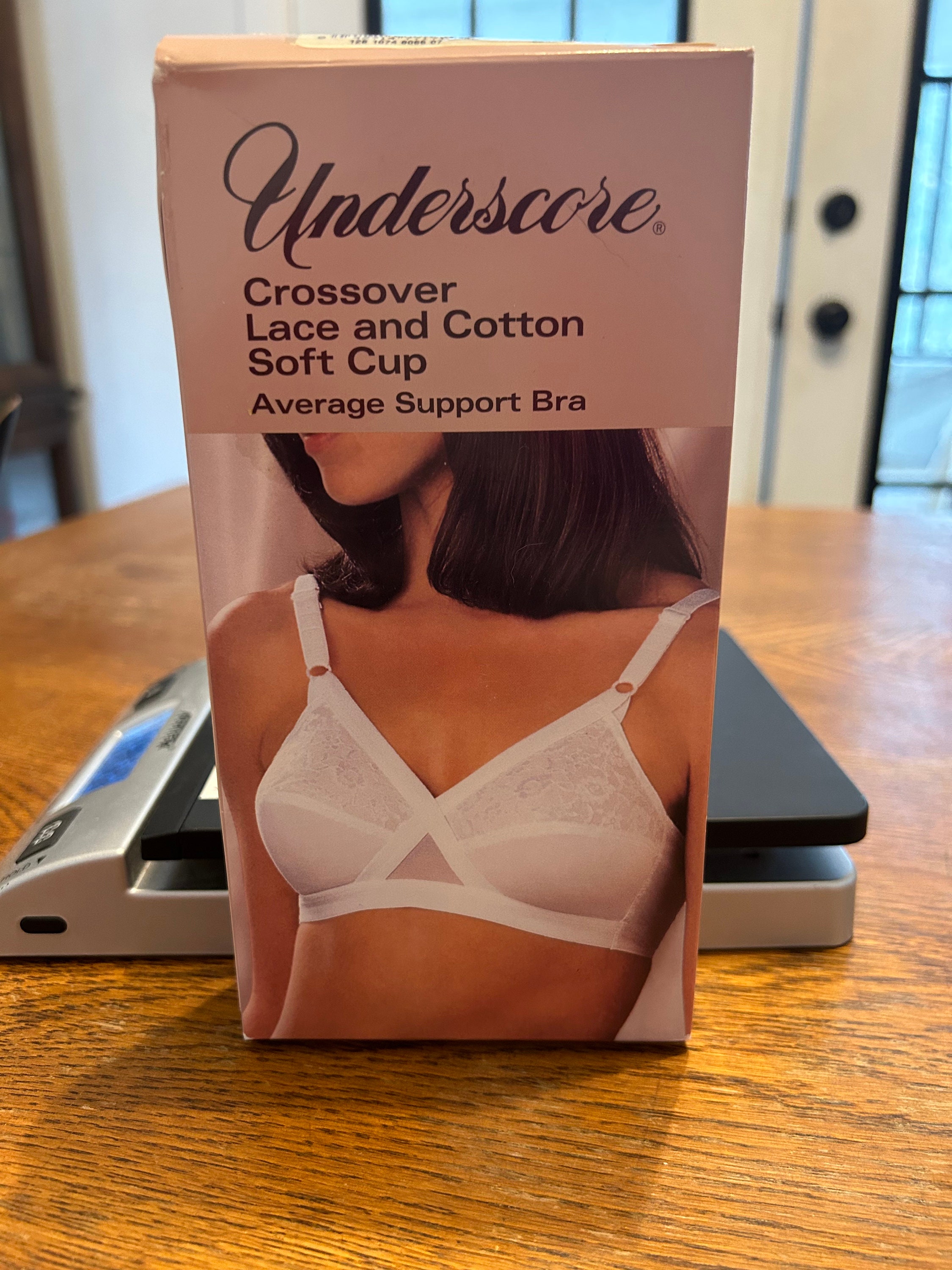 Vintage Underscore Bra 40D White Crossover Lace and Cotton Soft Cup Avg  Support 