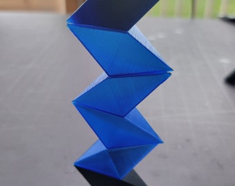 Cristaux dipyramidaux : impression 3D d'élégance pyramidale, sculpture en cristal dipyramidale imprimée en 3D, décoration de chambre, oeuvre d'art pour bureau
