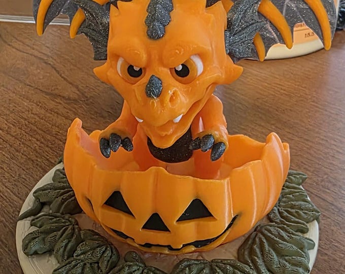 Enchanted Pumpkin Dragon – Straight from the patch Magical Room Decor, Desktop Toy