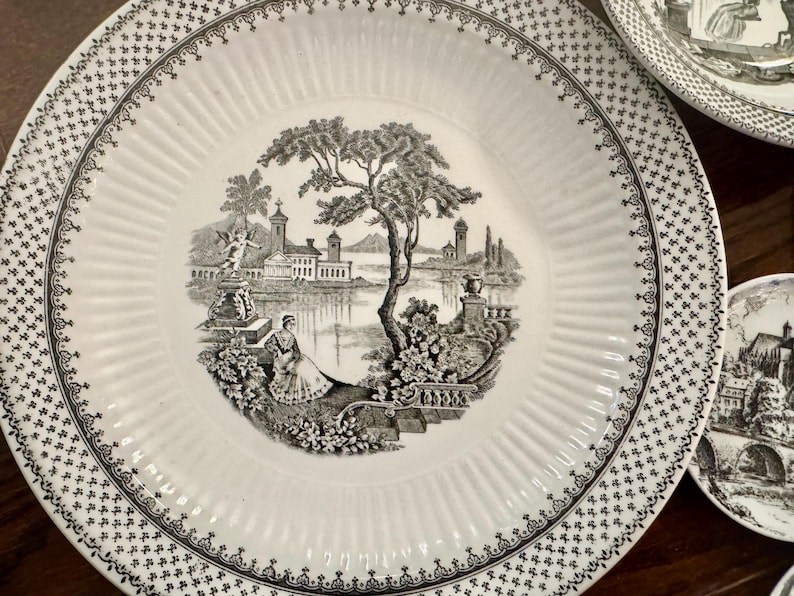 Vintage Royalty Wall Plates – Black & White Gallery Collection, Ceramic Porcelain bild 4