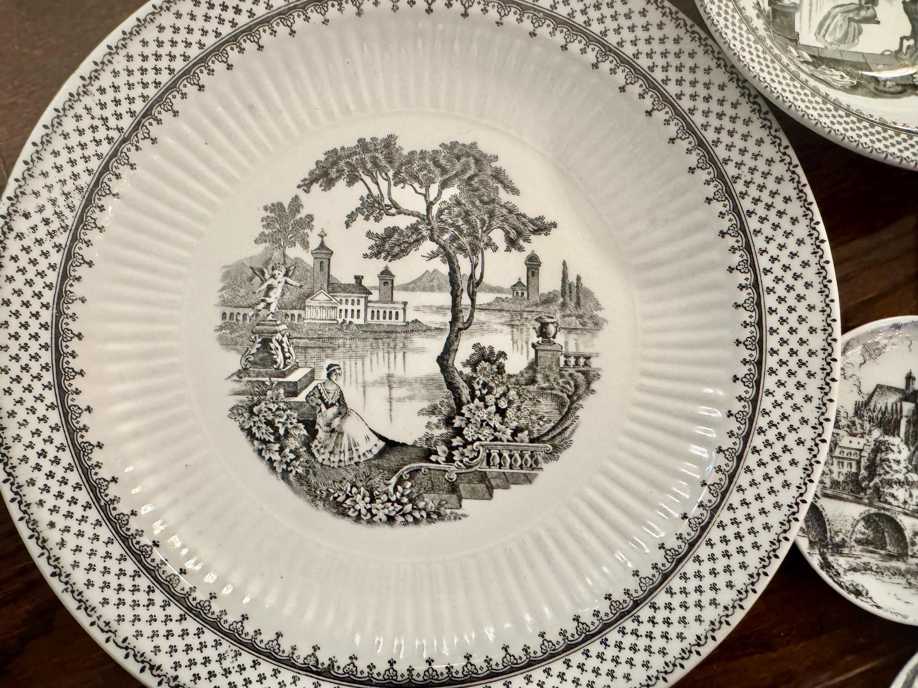 Vintage Royalty Wall Plates – Black & White Gallery Collection, Ceramic Porcelain
