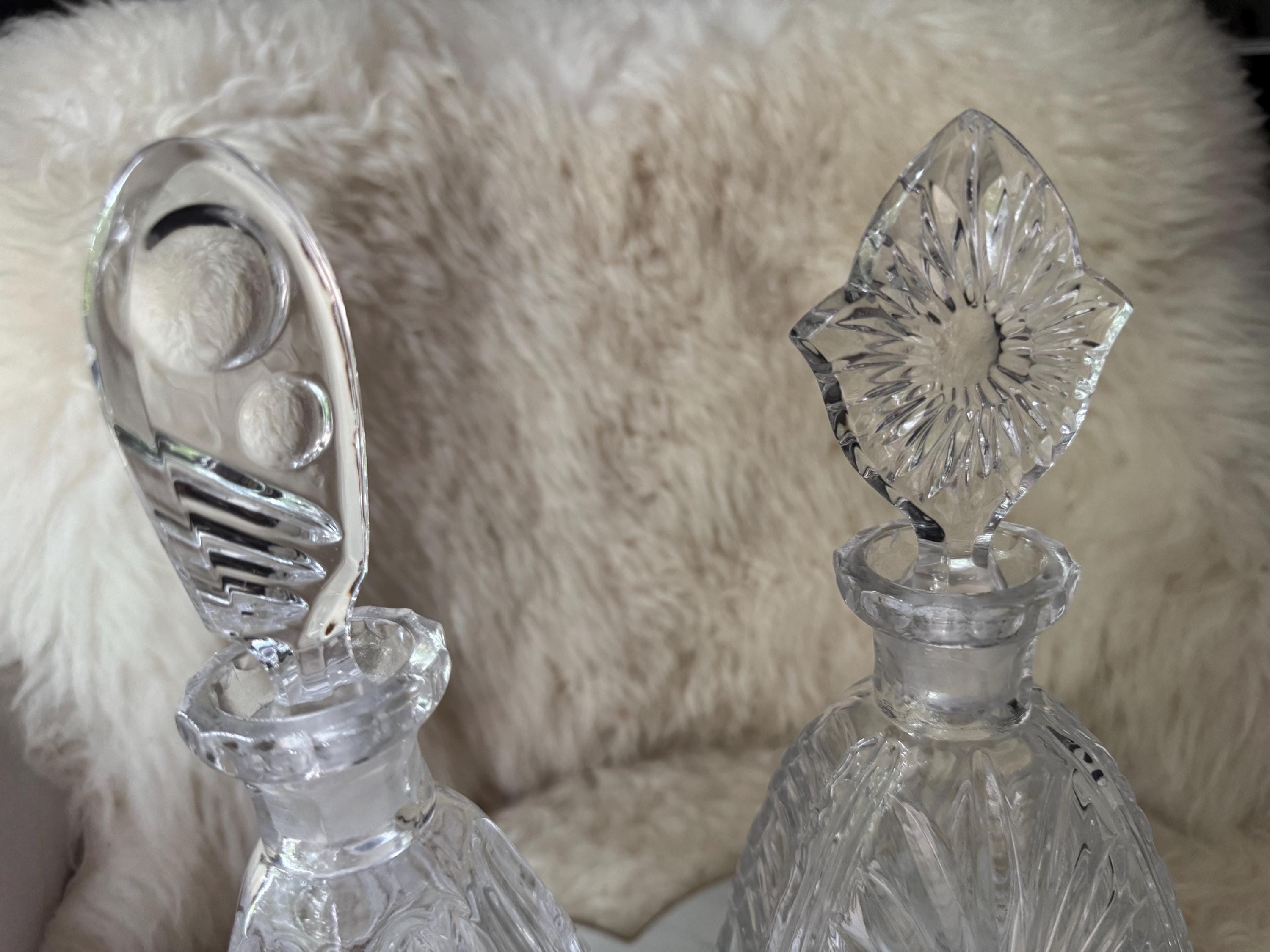 Vintage Cut Crystal Decanter with Stopper – Elegant Geometric Design