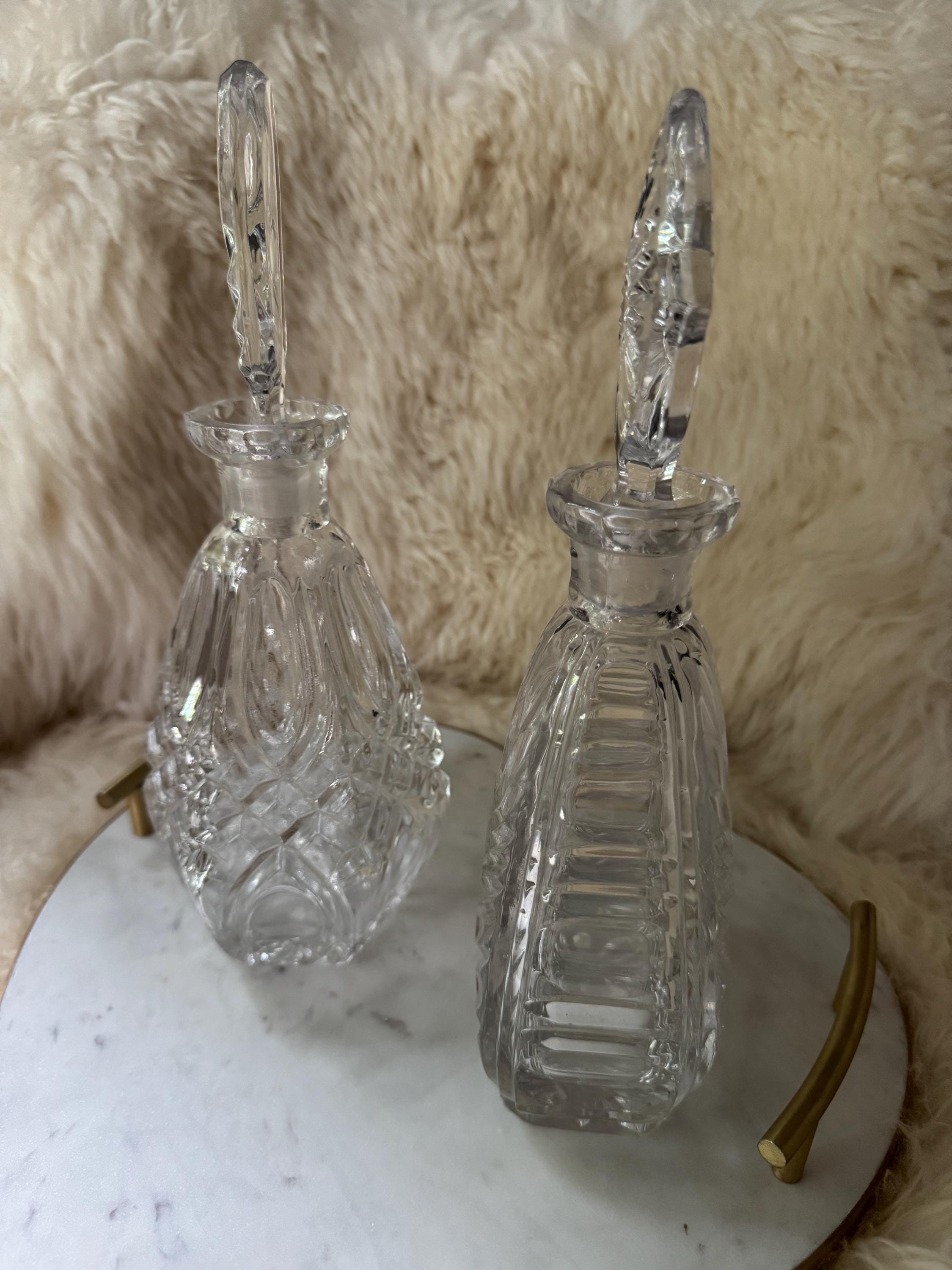 Vintage Cut Crystal Decanter with Stopper – Elegant Geometric Design