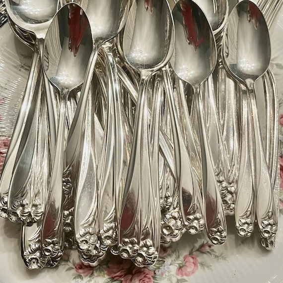 Vintage 1847 Rogers Bros “Daffodil” Silverplate Flatware — Custom Sets