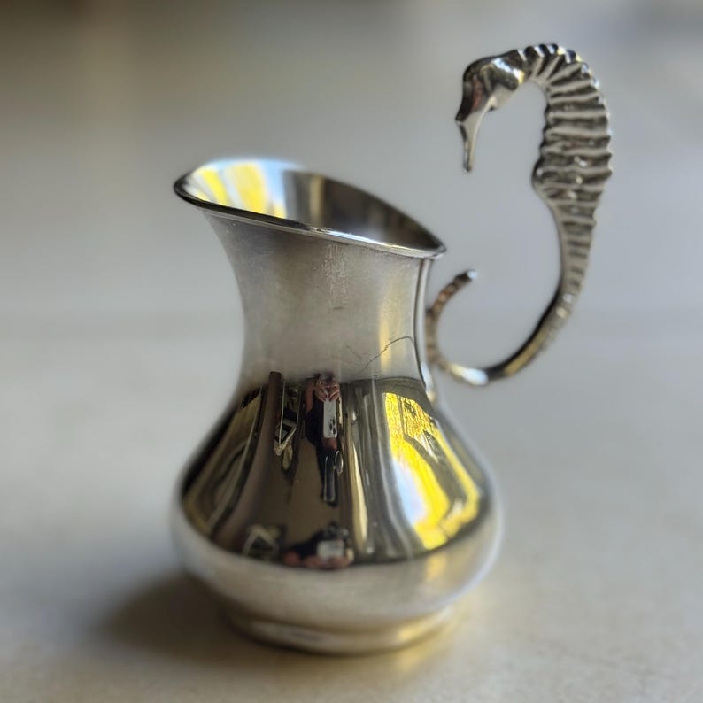 Vintage Los Castillo Silver-Plated Pitcher – Seahorse Handle, Mid-Century Mexican bild 2