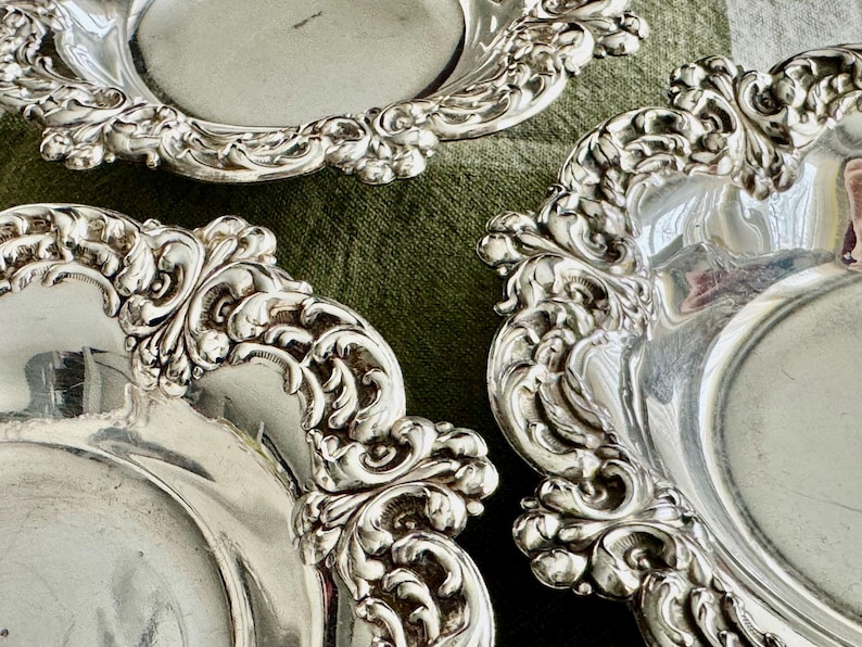 Vintage Viking Plate Silverplated Nut Dish – Rococo Revival Jewelry Tray — Small Round Silver Trays image 7