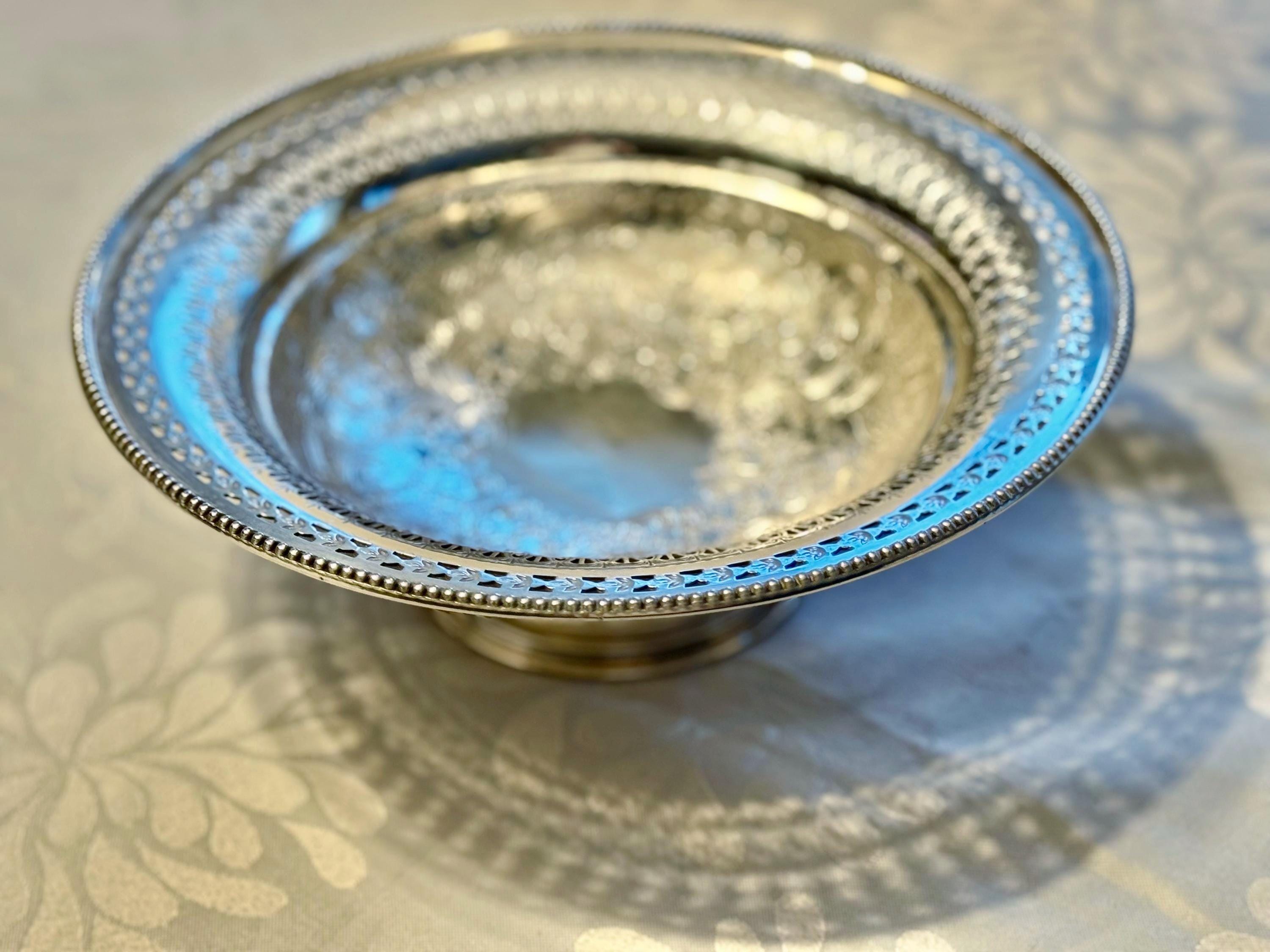 Heavy Antique Silverplate “Cavendish Plate” Pedestal Serving Bowl – Made in England