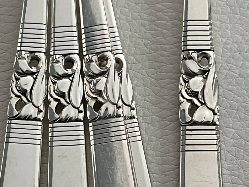 Vintage 1948 Morning Star Silverware Set – Art Deco Community Oneida for 8 (48pcs) image 3