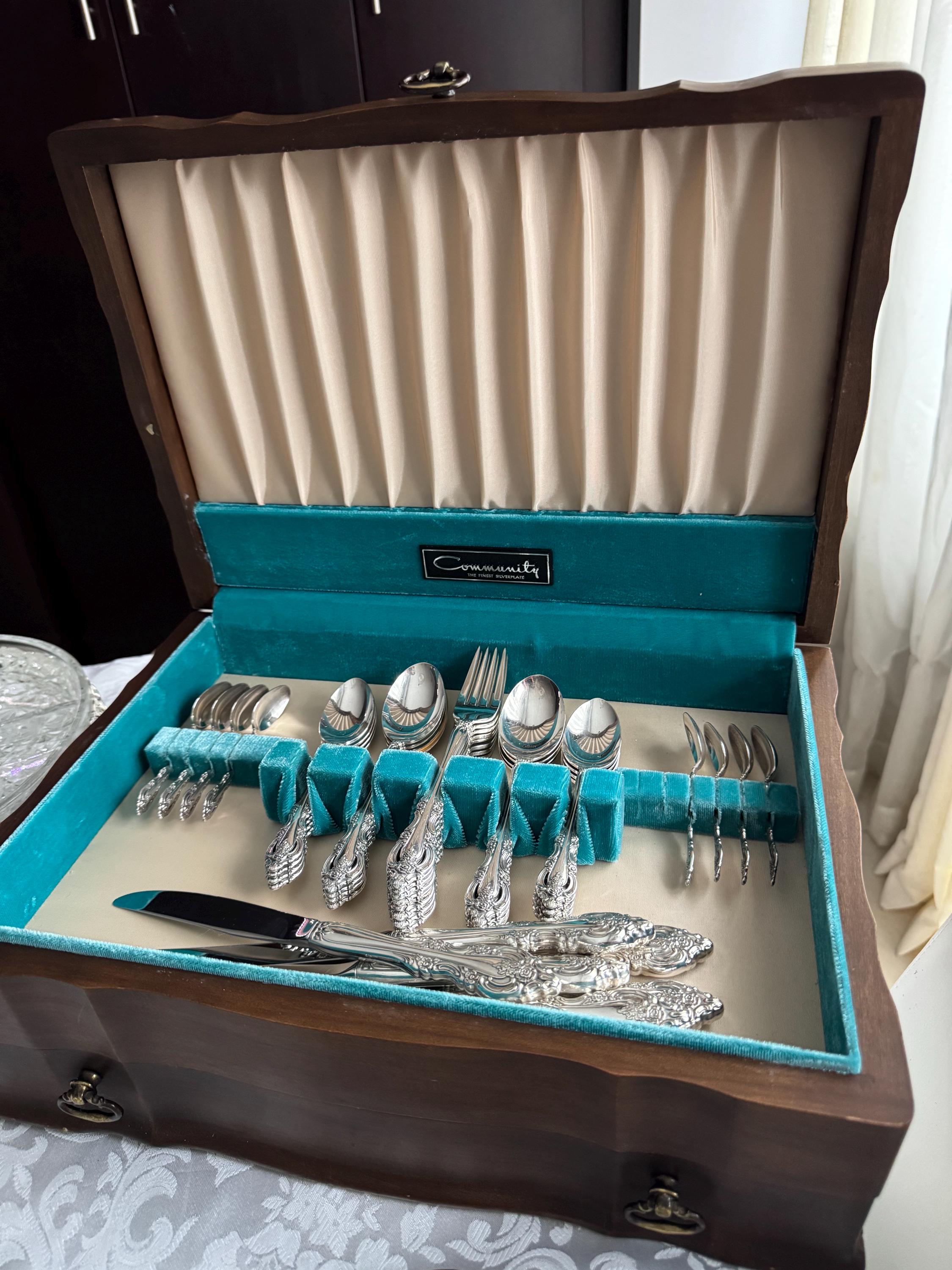 Artistry Vintage 1960+ Complete Silverplate Set for 8 Persons (46 items) — Optional Chest