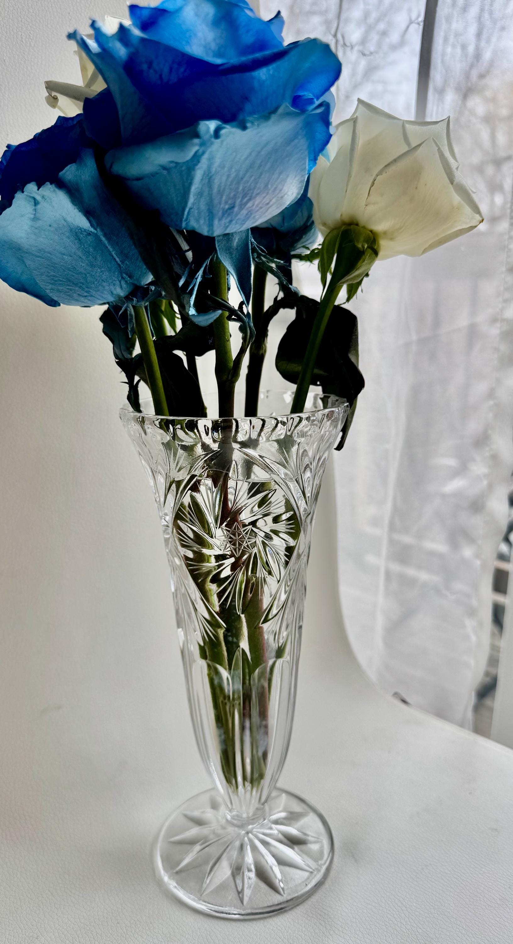 Vintage Clear Cut Crystal Elegance – Bohemian Czech Pinwheel Style Vase – 11” Tall