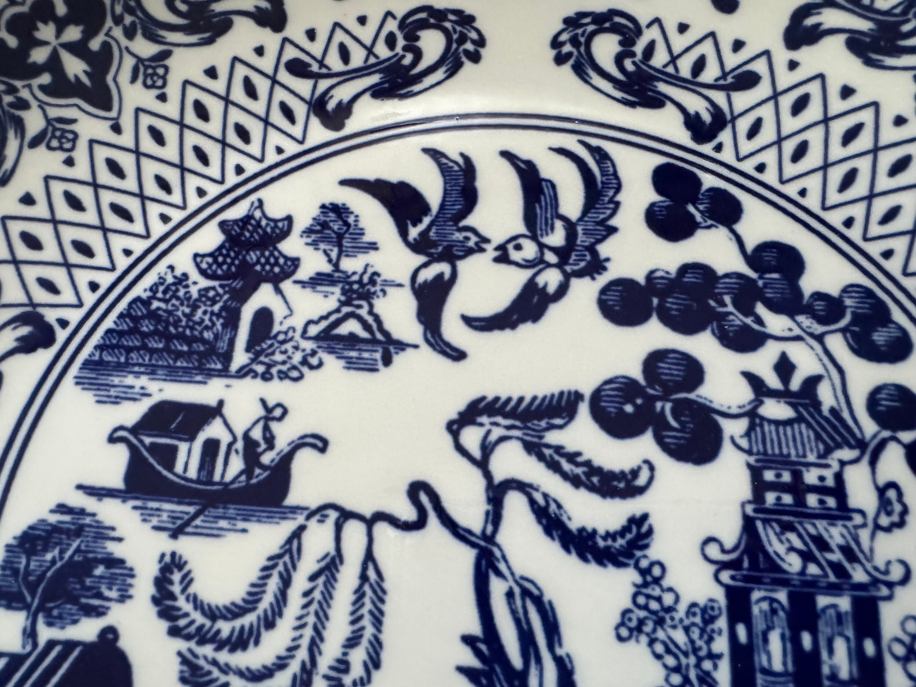NEW English Blue Willow - Set of 4 Plates -  Eaton Fine Dining - British Design
