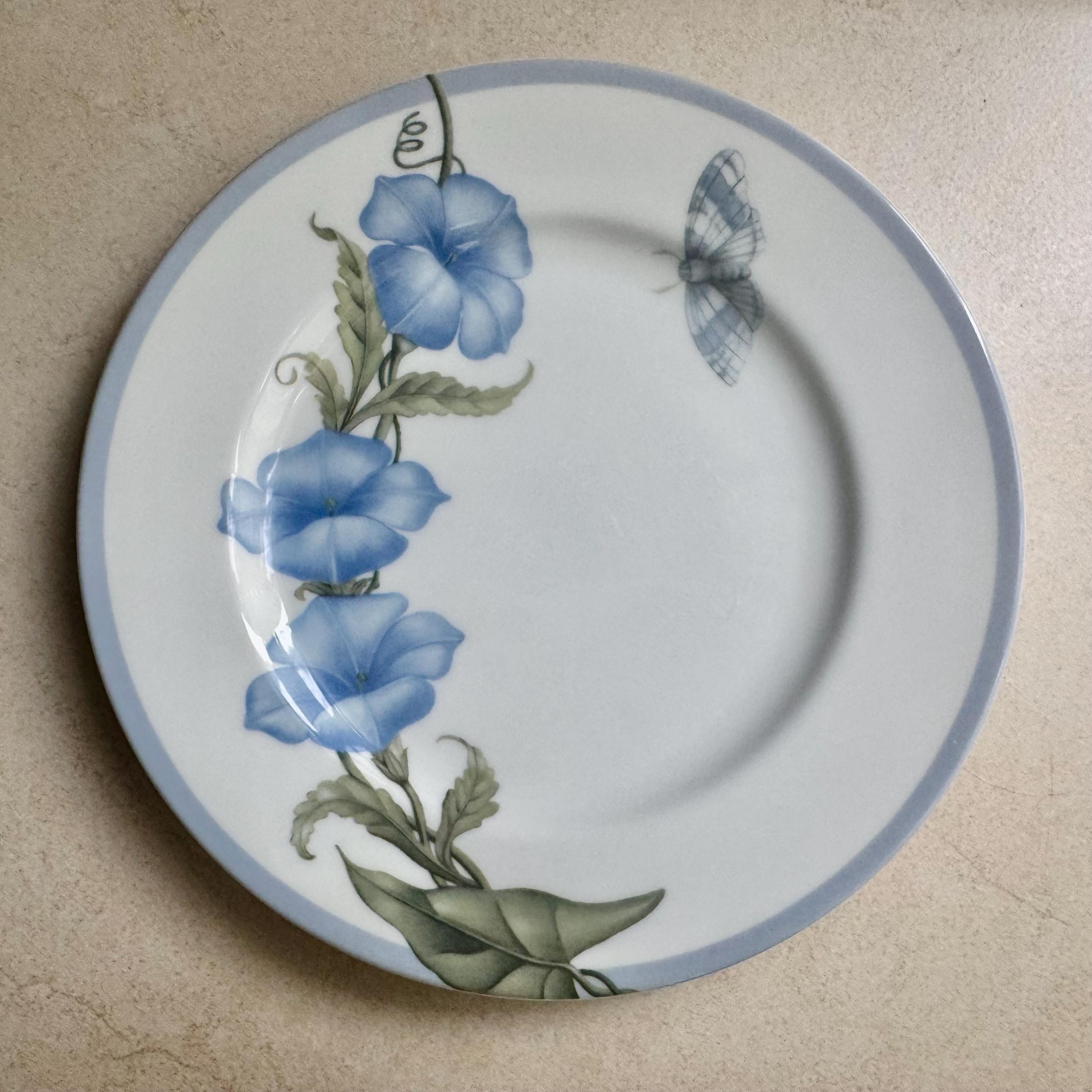 Vintage Blue & White Botanical Wall Plate Gallery — 7 Piece Curated Collection