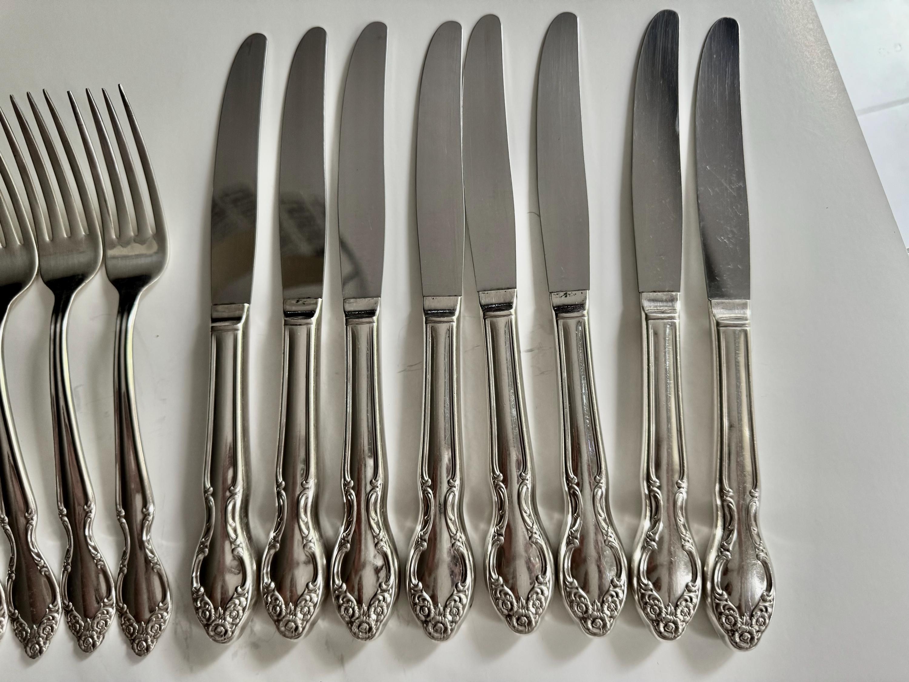 Vintage Silverplate “Silvery Mist” Rogers Bro 1955+ Silverware — Complete Set for 8 Persons 46pcs