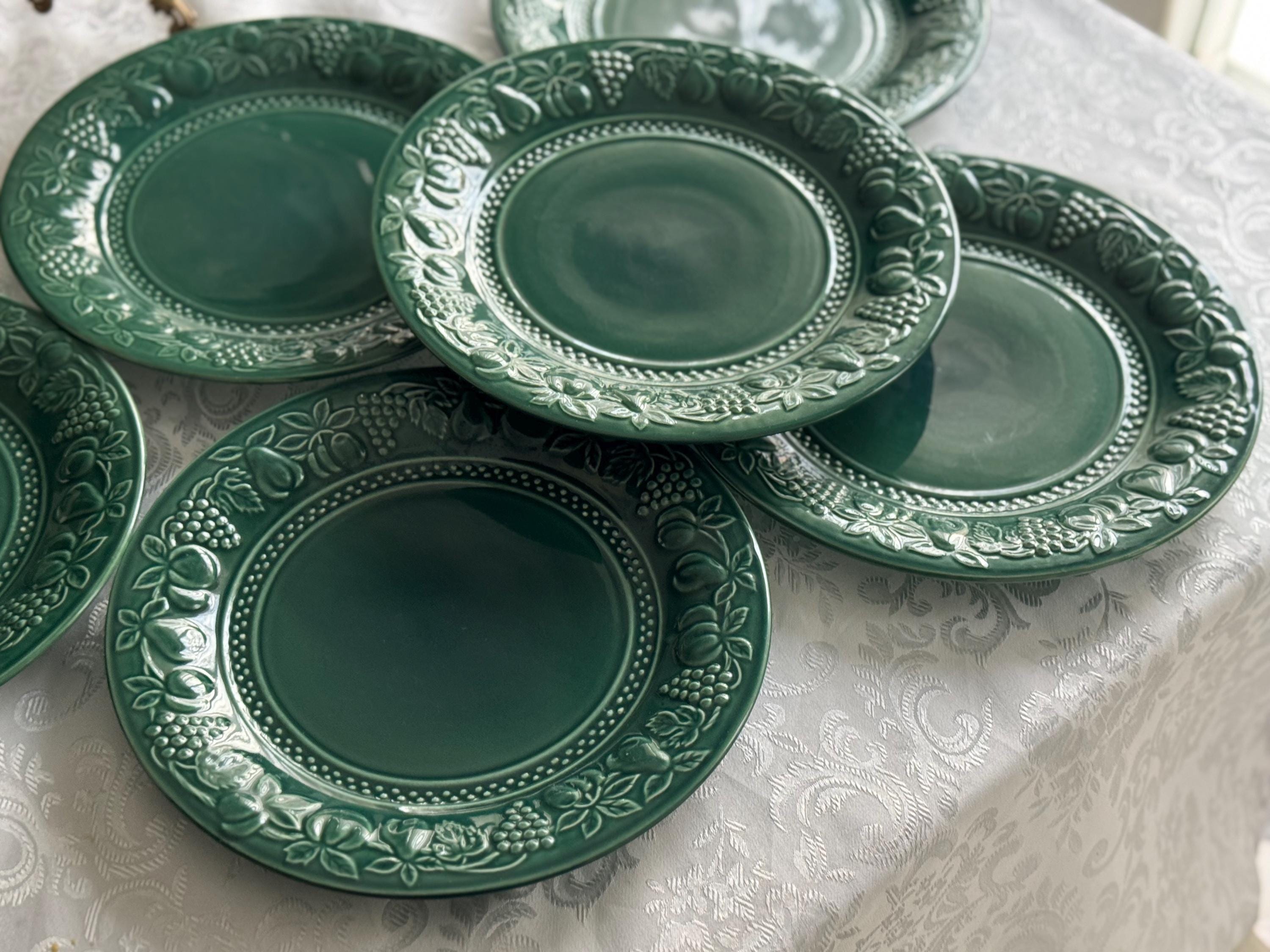Corelle Stoneware Dinner Plate – 10.5” – Deep Green Fruit Border – Made in Thailand