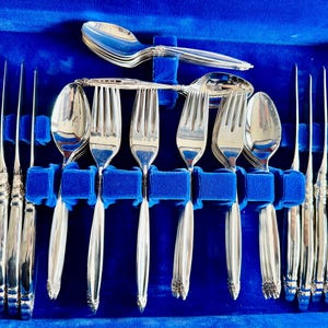 Complete vintage Rogers Bros 'Garland' zilverwerkset uit 1847 voor 12-60 stuks afbeelding 1