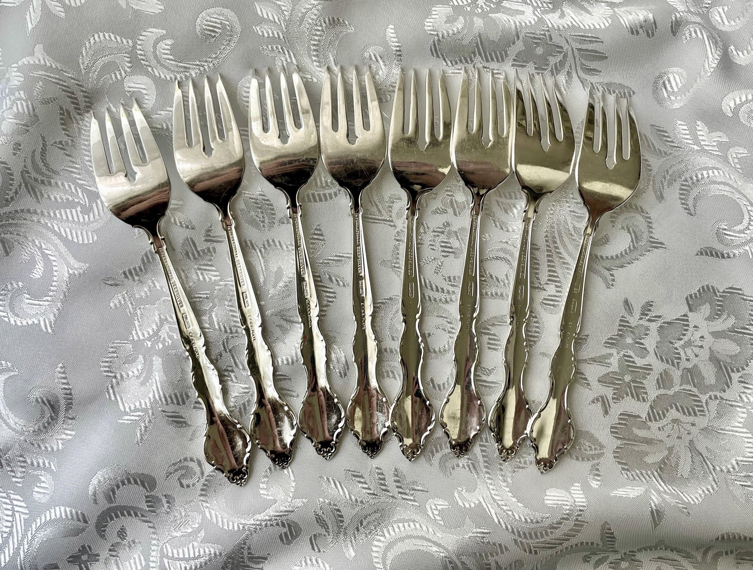 Vintage Wakefield Silverplate Serving Set — 8 Items, International Silver