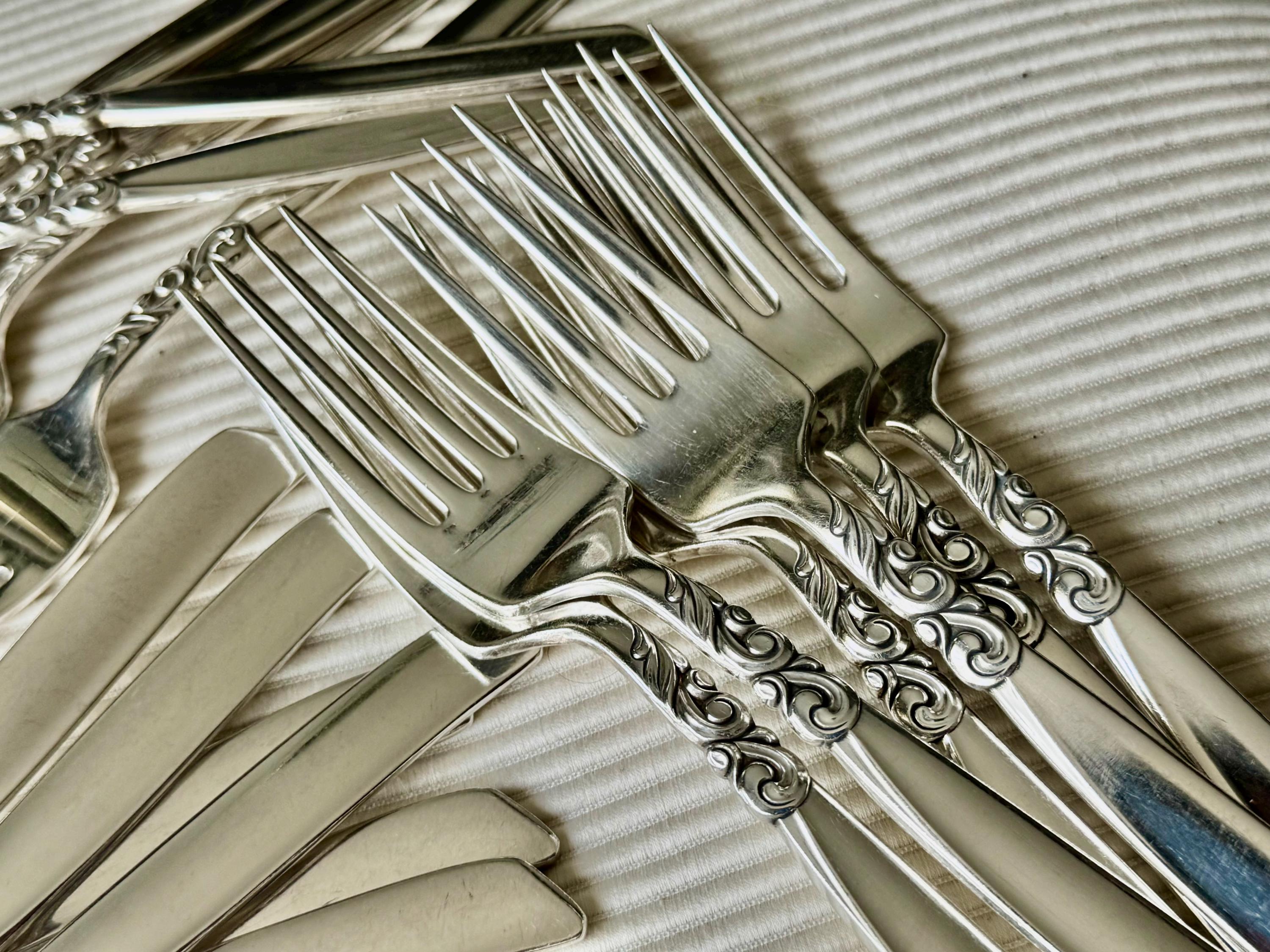 Vintage South Seas Community Silverplate Flatware Set (47 items) – Full Set for 6 Persons (Mid-Century)