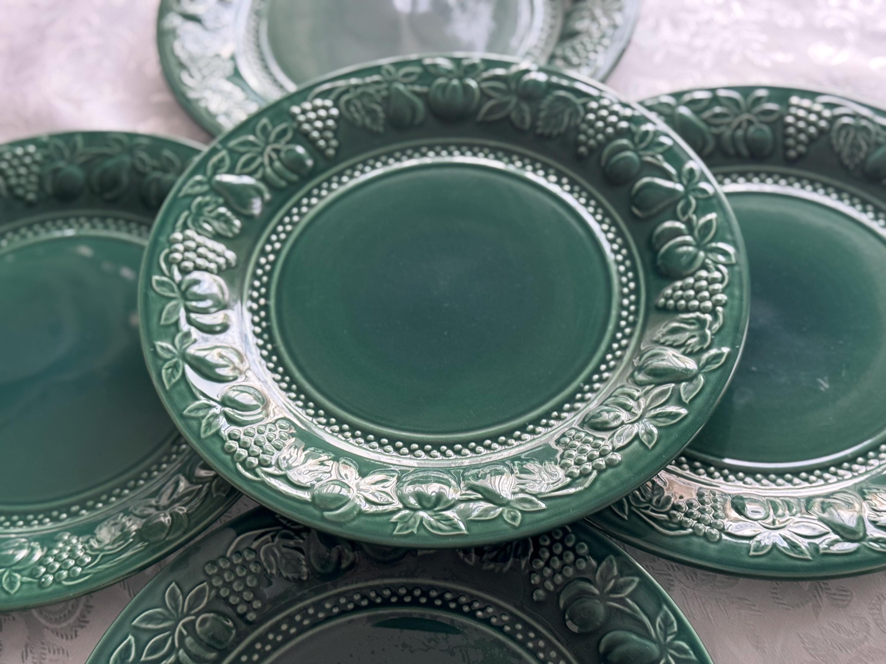 Corelle Stoneware Dinner Plate – 10.5” – Deep Green Fruit Border – Made in Thailand