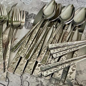 Vintage “Navaho” Stainless Flatware Set by 1847 Rogers Bros – Mid Century Modern (32pcs) bild 5