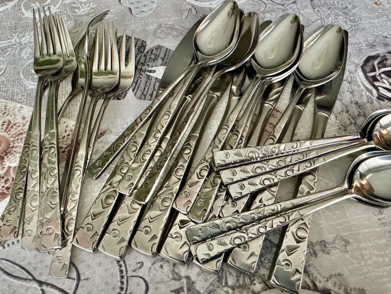 Vintage “Navaho” Stainless Flatware Set by 1847 Rogers Bros – Mid Century Modern (32pcs) bild 5