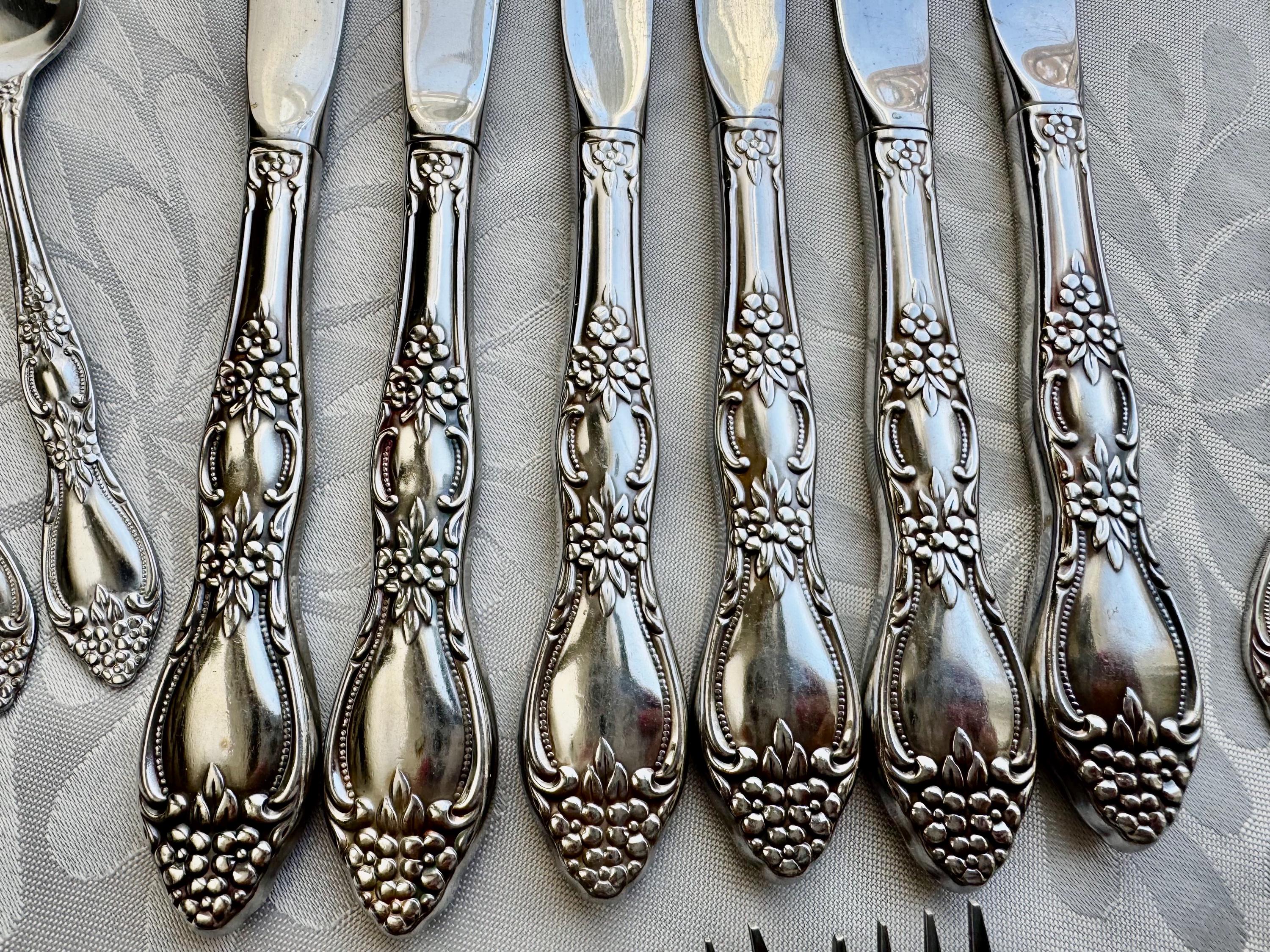 Vintage Oneida Huntington USA (Stainless 1977-1991) Flatware Set – Complete Set for 6 (36 items)