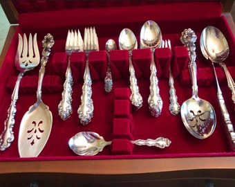 Vintage Oneida Silverplate Flatware Set: Modern Baroque Complete Service for 8