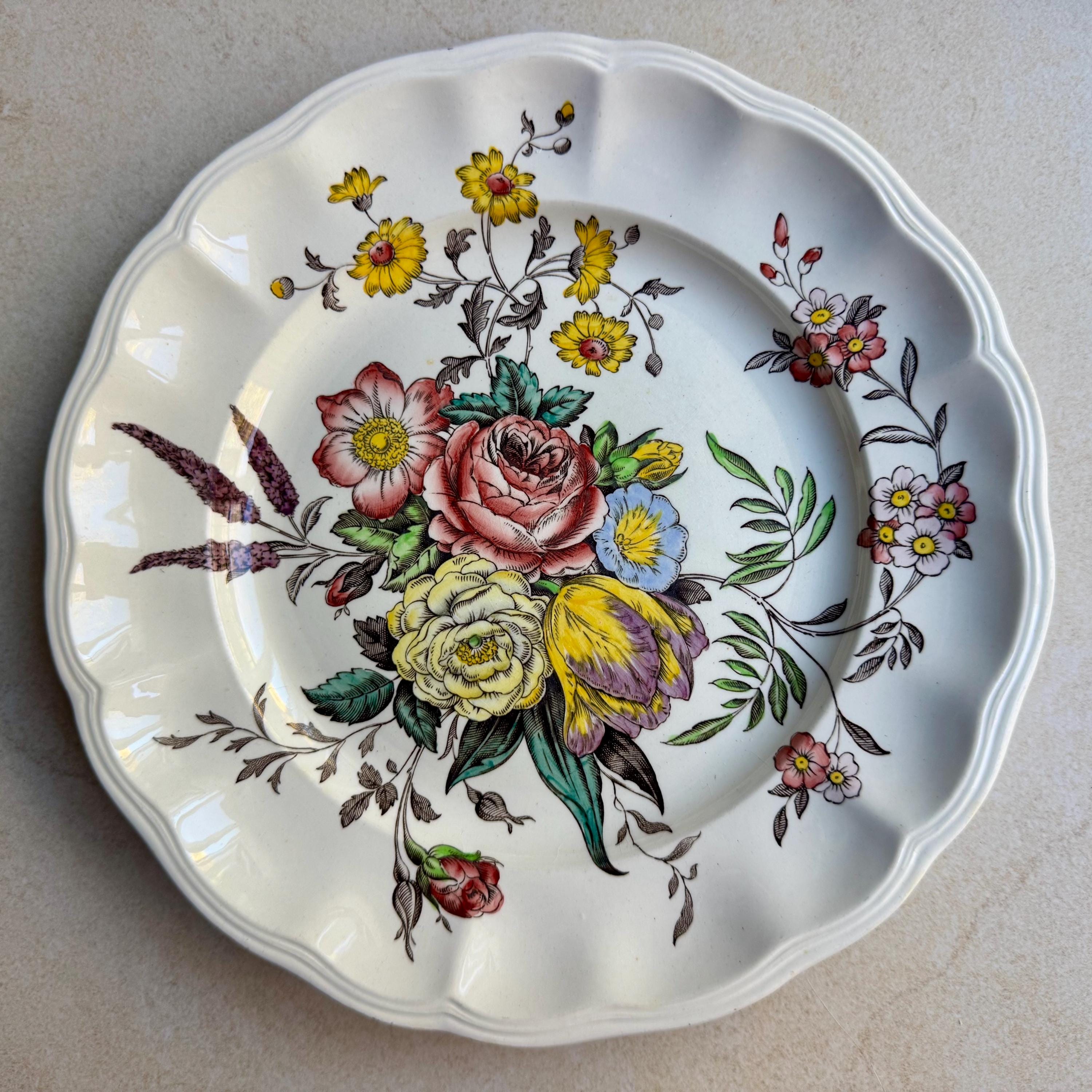 Vintage Autumn Wall Plate Gallery – 8 Piece Mixed Transferware & Leaf Dish Collection – Brown Floral, Windmill, Maple Leaf Decor
