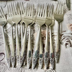 Vintage NASCO “Mariana / Jasmin” Stainless Flatware Collection – Floral Roses Pattern Korea bild 3