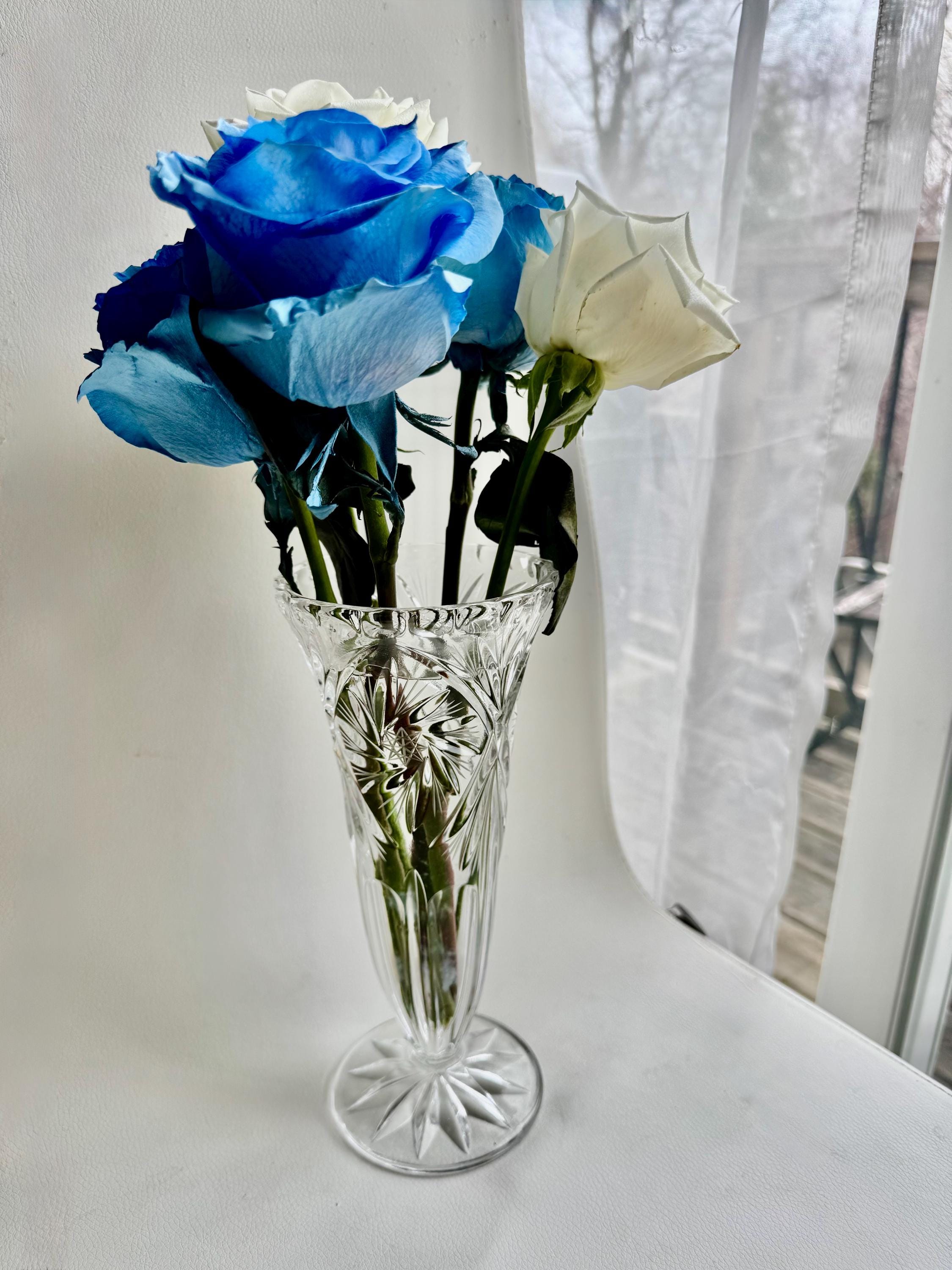 Vintage Clear Cut Crystal Elegance – Bohemian Czech Pinwheel Style Vase – 11” Tall