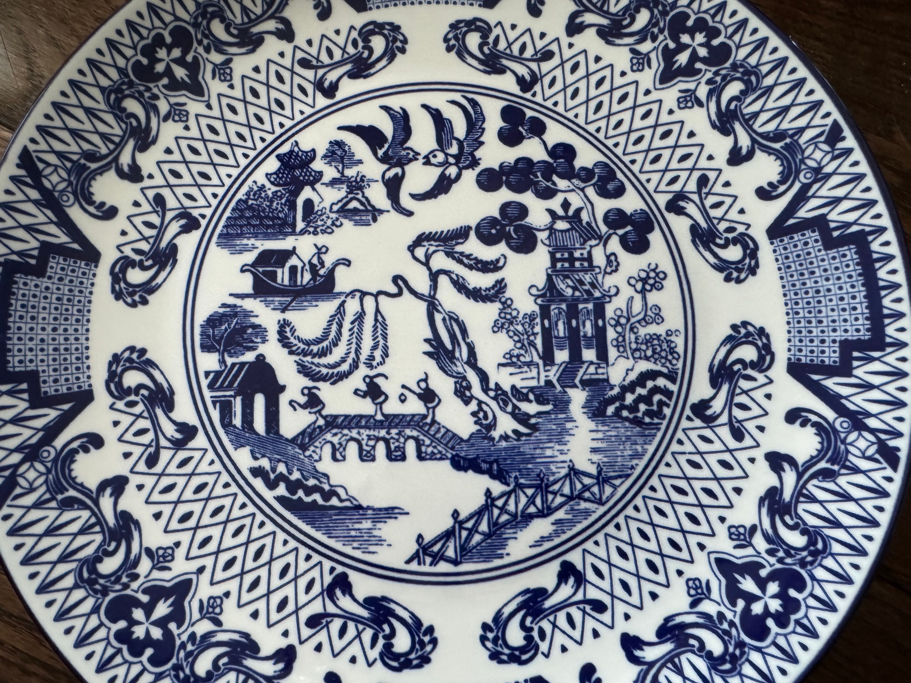 NEW English Blue Willow - Set of 4 Plates -  Eaton Fine Dining - British Design
