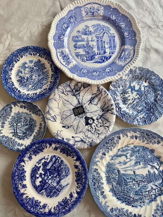 Rare Vintage Gallery Wall Mismatched Set in Blue & White - Collection of 7 Vintage Plates