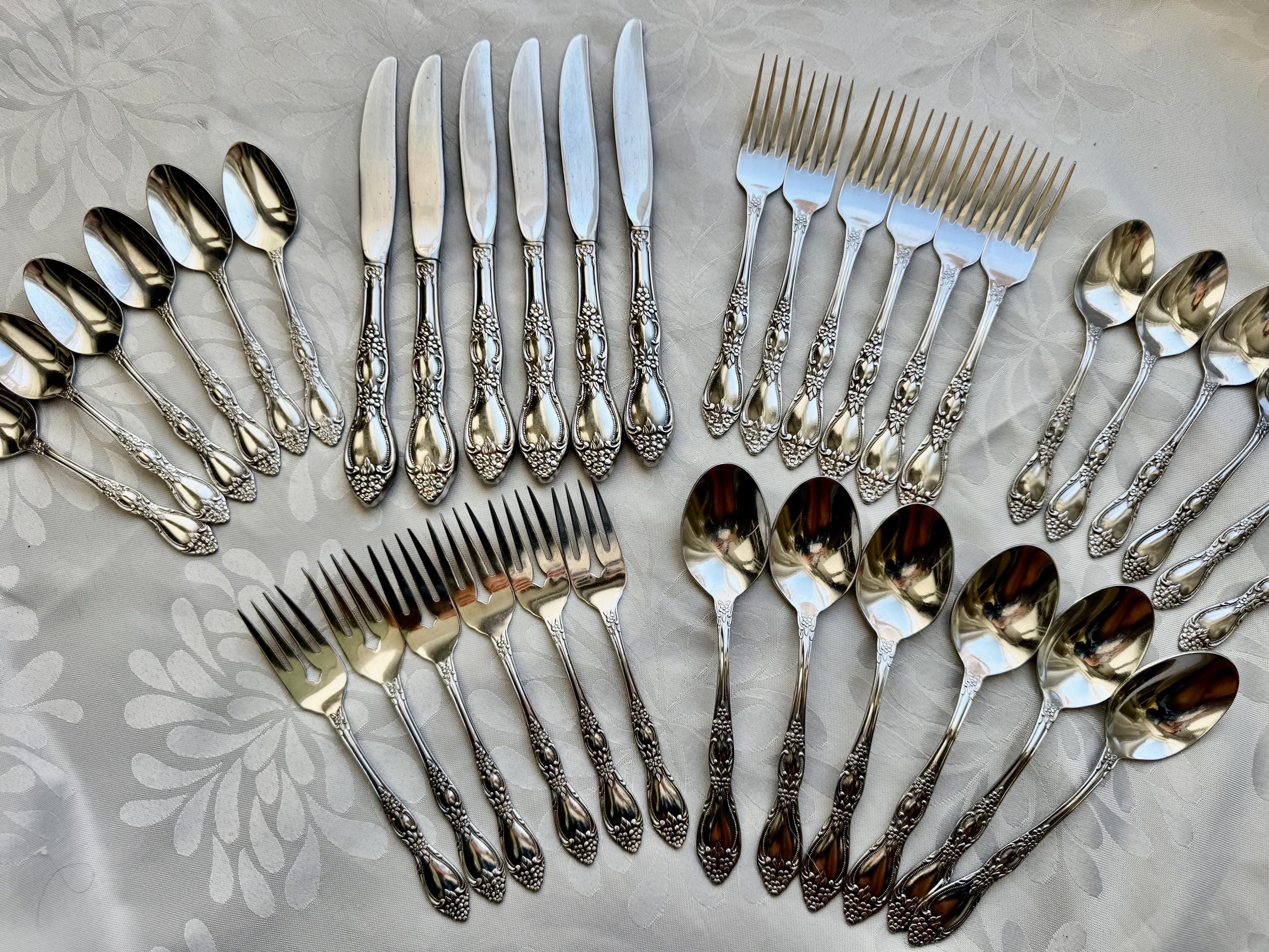 Vintage Oneida Huntington USA (Stainless 1977-1991) Flatware Set – Complete Set for 6 (36 items)