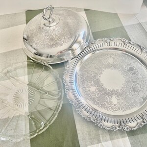 Fancy & Ornate Large Vintage Silver Plate Covered Dish with Glass Insert, Sheffield Reproduction immagine 5