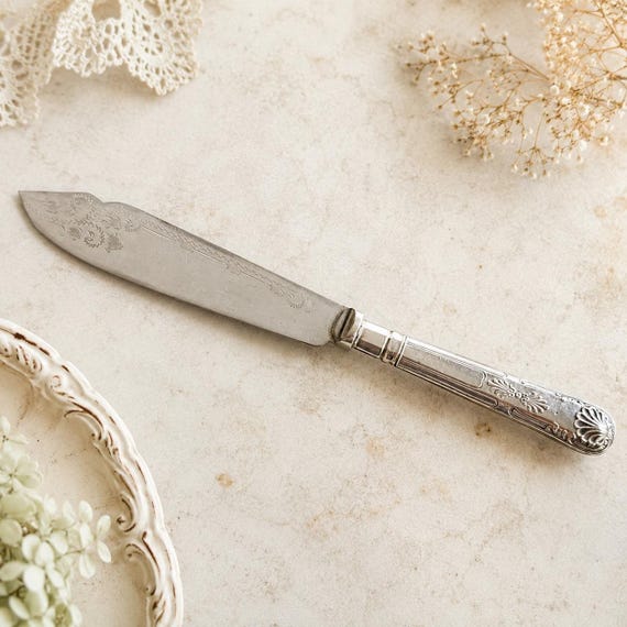 Antique Sterling Silver Handle Fish Knife – Ornate & Engraved – Sheffield 1923 – Silverplate Blade
