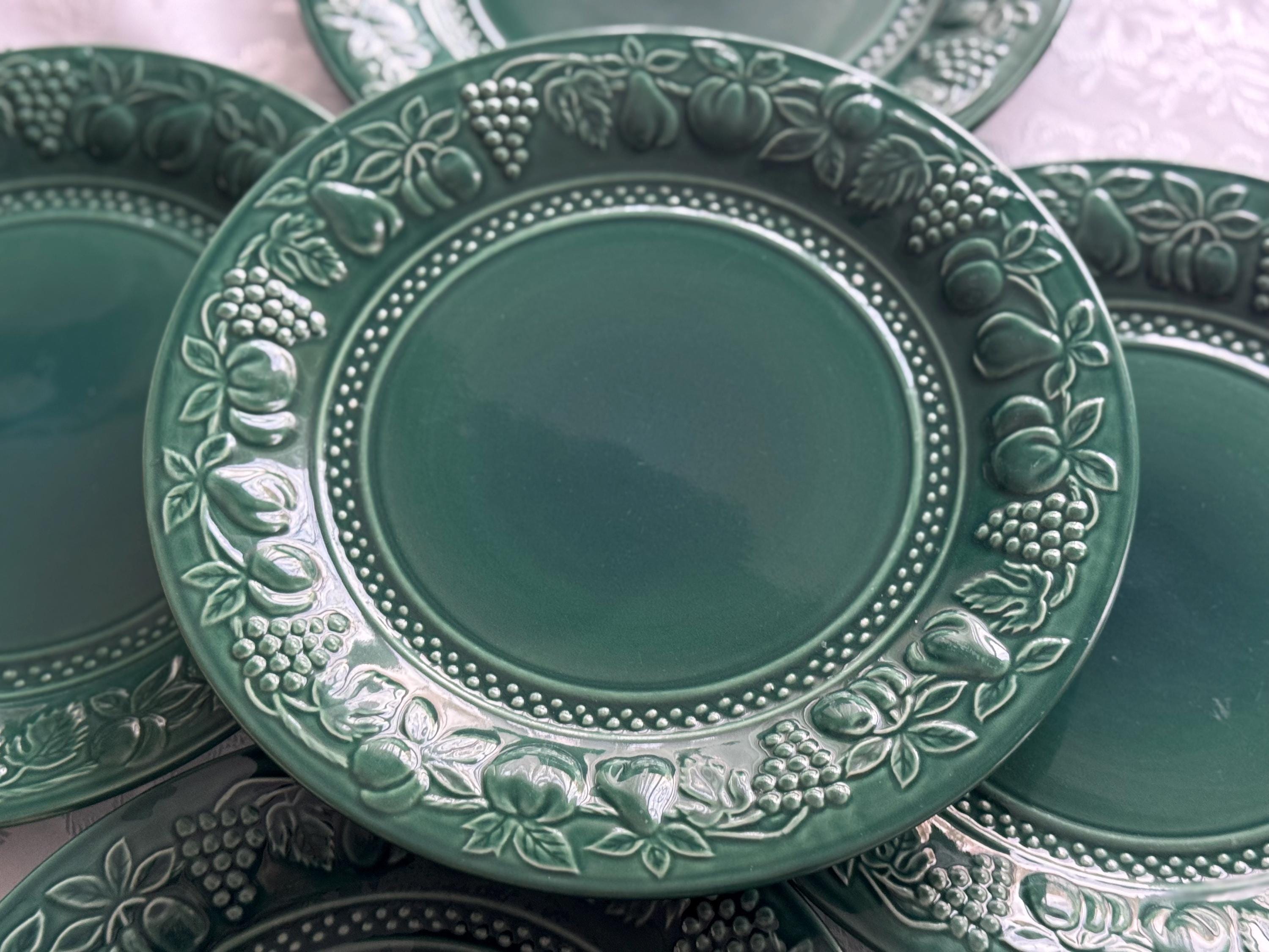 Corelle Stoneware Dinner Plate – 10.5” – Deep Green Fruit Border – Made in Thailand