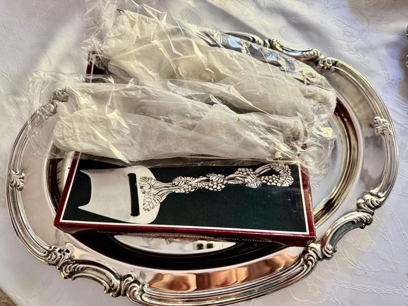 Vintage Silverplate Grape Cheese Shaver – Elegance Silver Art Co. – Made in China image 2