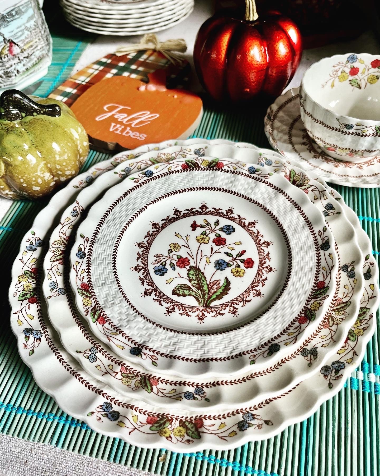 Vintage Spode England - Cowslip - Dinner Plates Sets