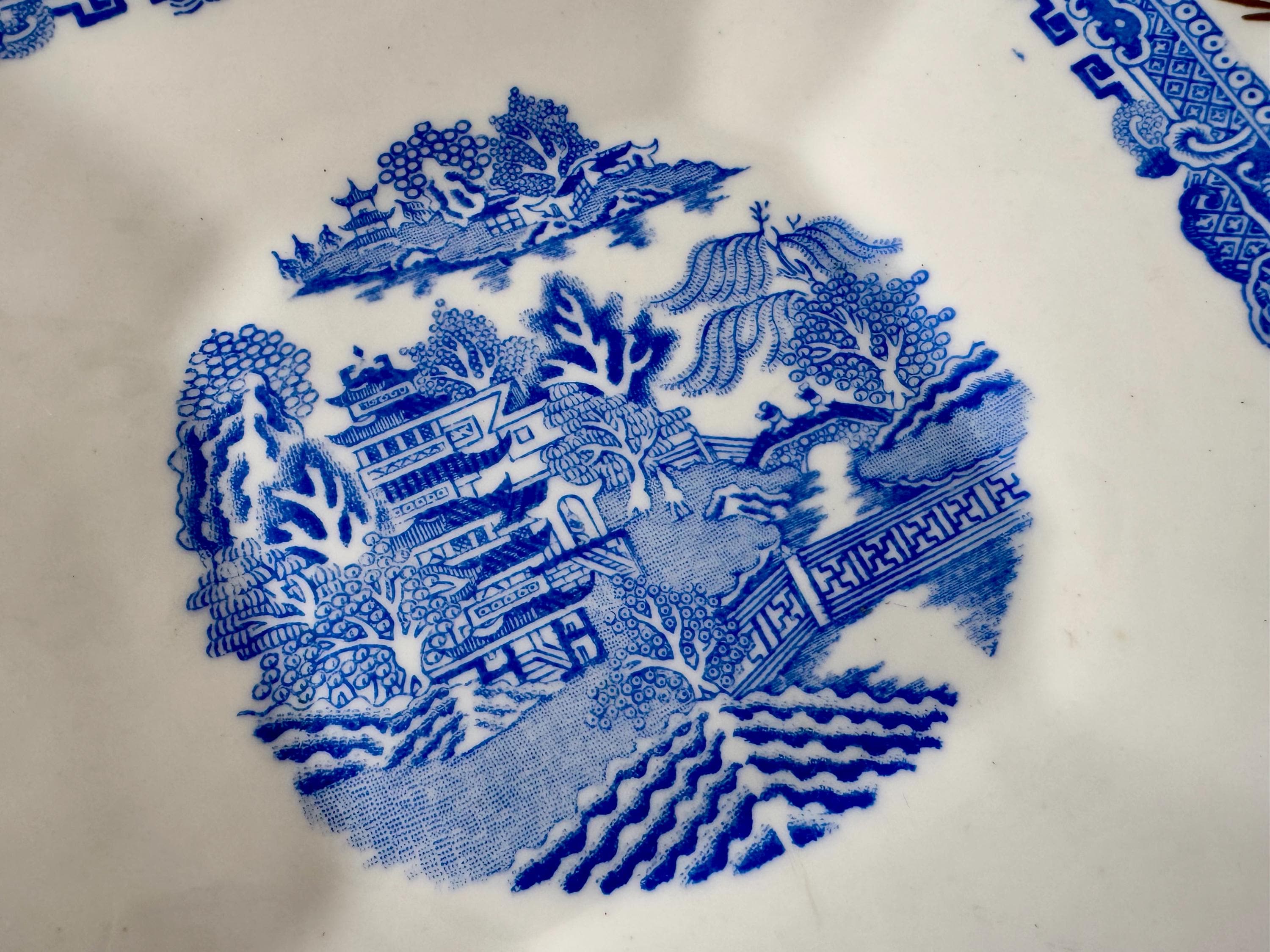 Antique Edwards & Brown Blue Willow Handled Serving Plate – Made in England (1874-1932)