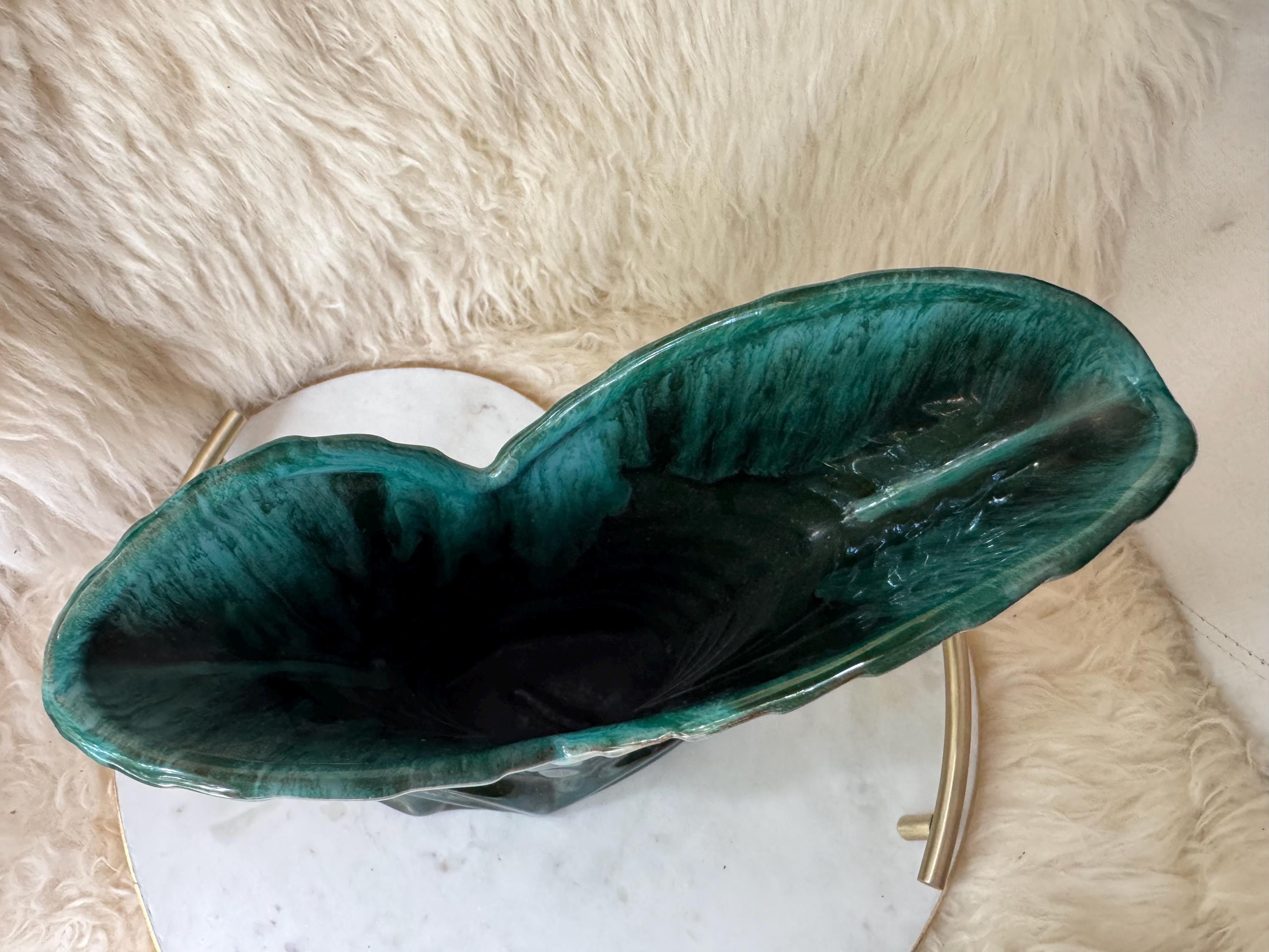 Blue Mountain Pottery Leaf Vase – 8.5” Tall – BMP Canada Green Drip Glaze