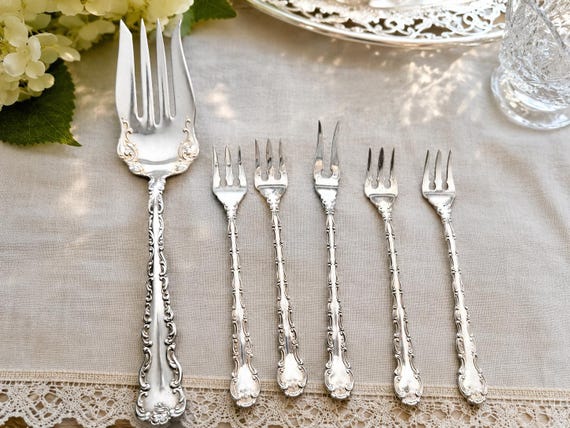 Vintage Silverplate Serving Cocktail Fork Set – Birks Regency Plate & Louis XV A1 – Ornate Flatware – 6 Pieces