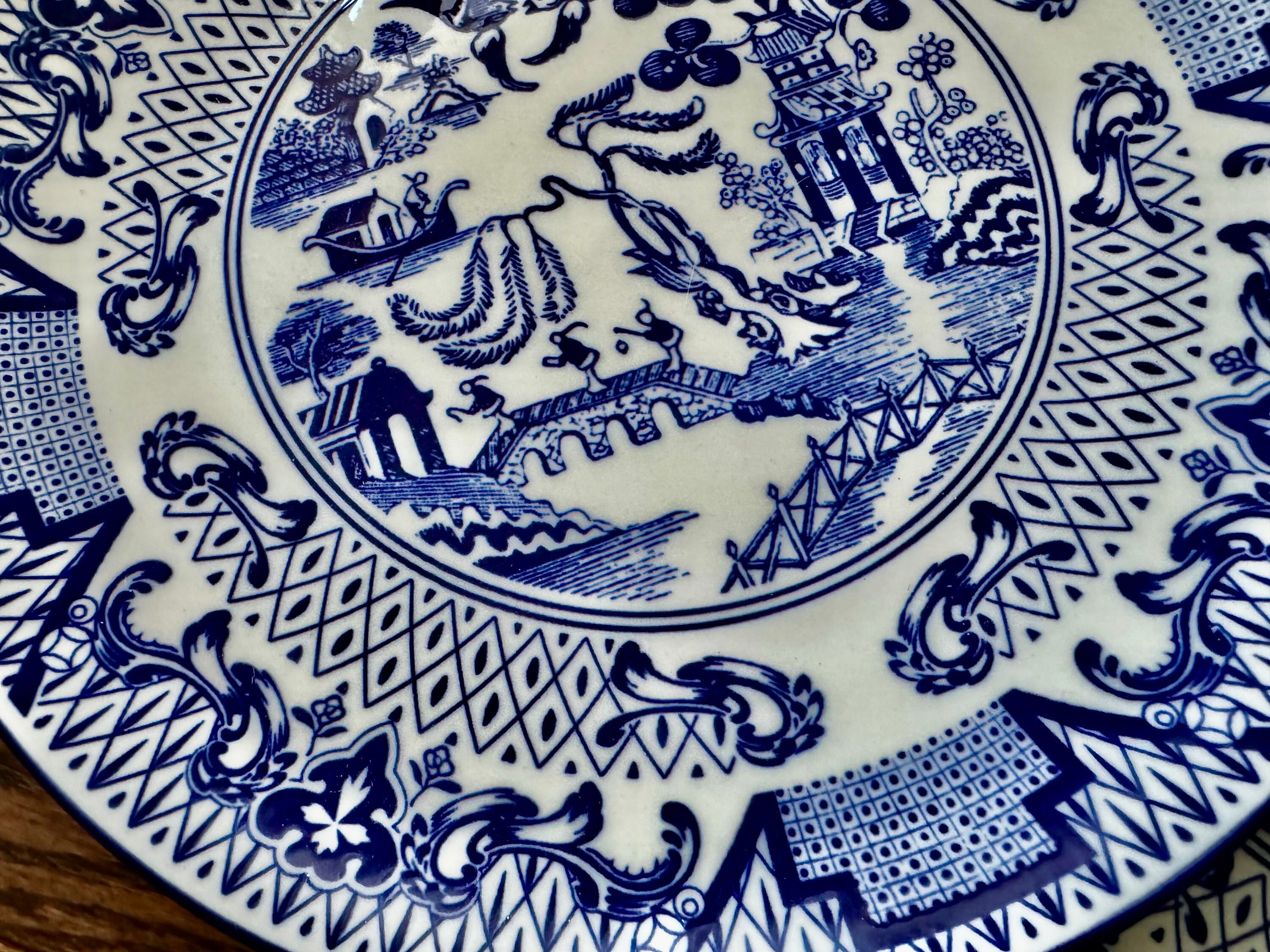 NEW English Blue Willow - Set of 4 Plates -  Eaton Fine Dining - British Design
