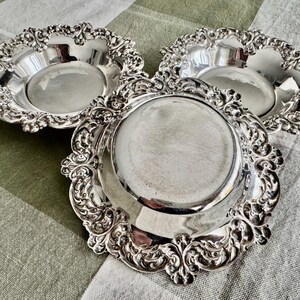 Vintage Viking Plate Silverplated Nut Dish – Rococo Revival Jewelry Tray — Small Round Silver Trays image 8