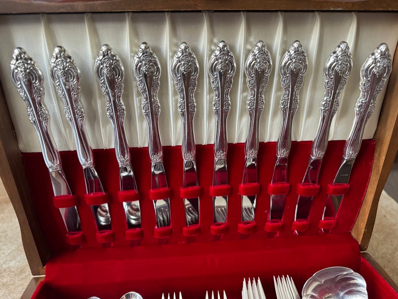 Artistry Vintage 1960+ Complete Silverplate Set for 8 Persons (46 items) — Optional Chest image 3