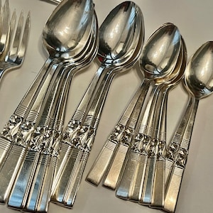 Vintage 1948 Morning Star Silverware Set – Art Deco Community Oneida for 8 (48pcs) image 8