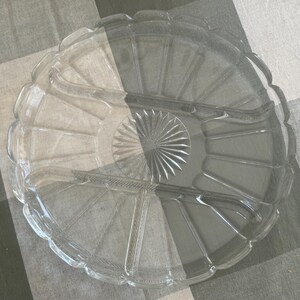 Fancy & Ornate Large Vintage Silver Plate Covered Dish with Glass Insert, Sheffield Reproduction immagine 10