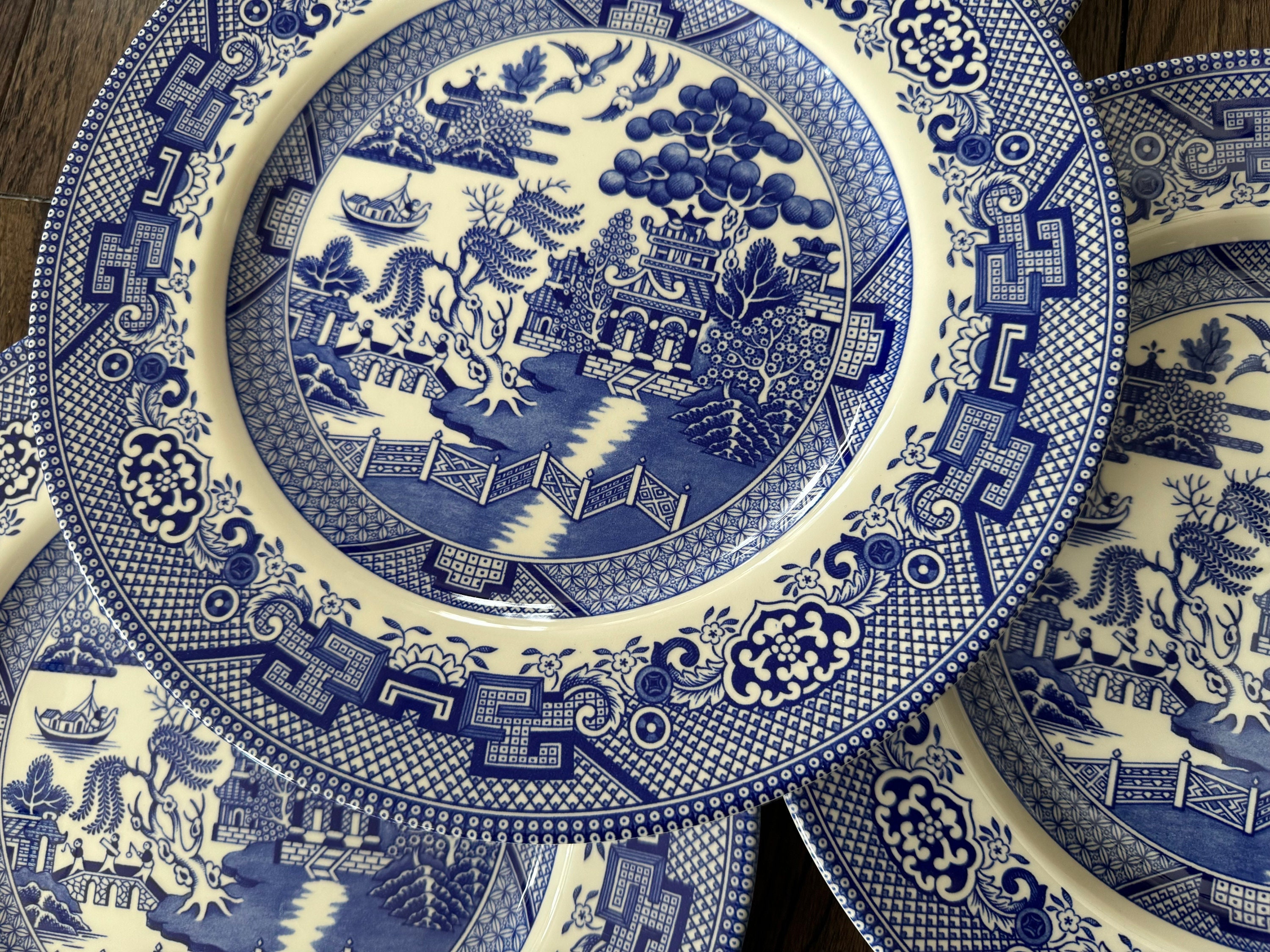 Royal Stafford Blue Willow Dinner Plates 10.75” — Made in England
